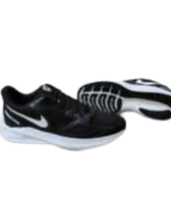 Nike Black & White Trainer